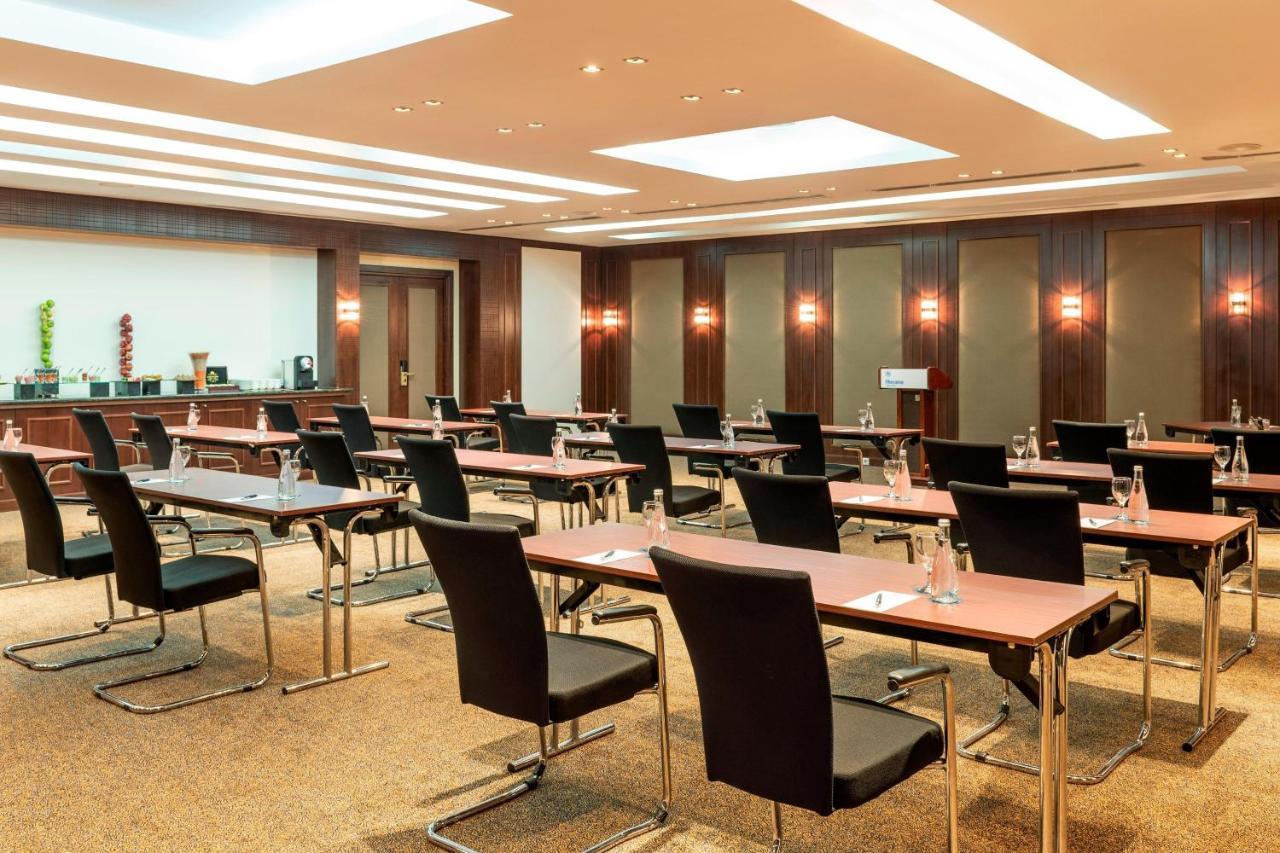 Sheraton Jeddah Hotel - Saudi Brothers Commercial Company Branch Екстер'єр фото Meeting room