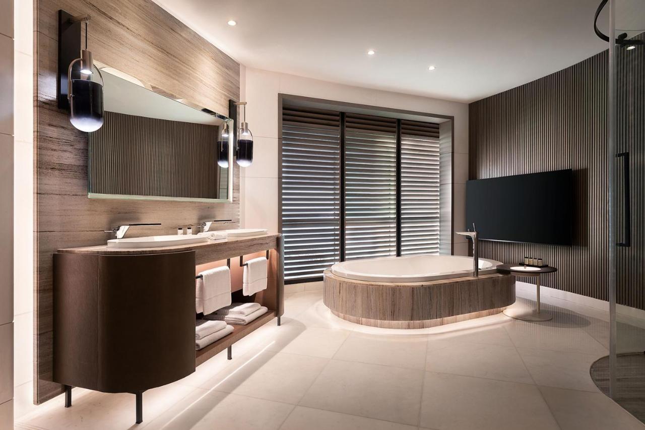 Sheraton Jeddah Hotel - Saudi Brothers Commercial Company Branch Екстер'єр фото Bathroom