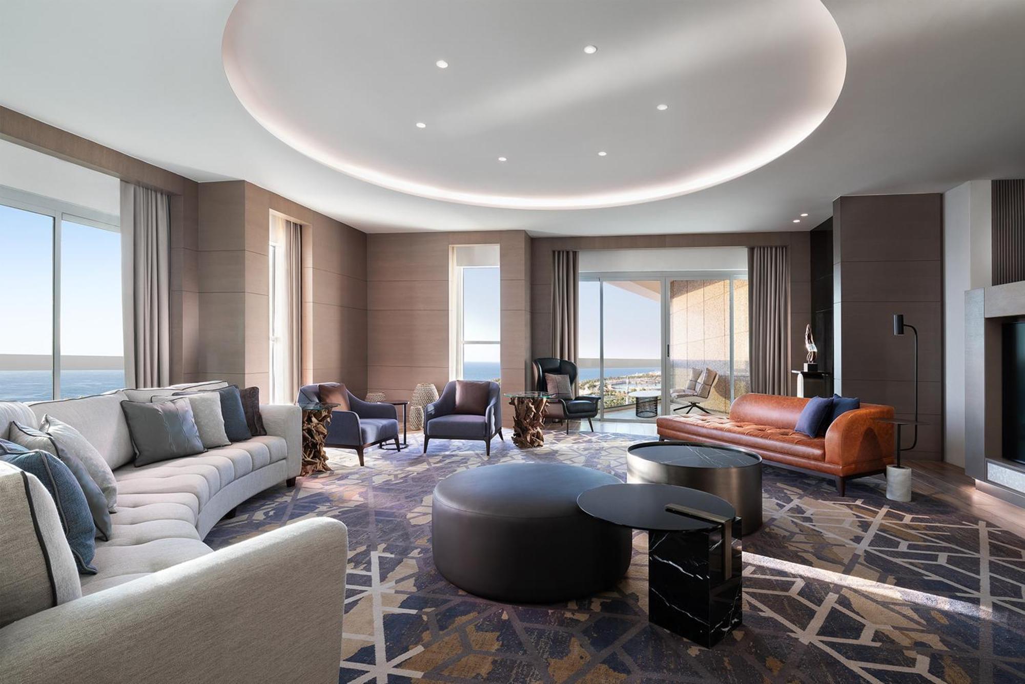 Sheraton Jeddah Hotel - Saudi Brothers Commercial Company Branch Екстер'єр фото The living room of a three-bedroom apartment