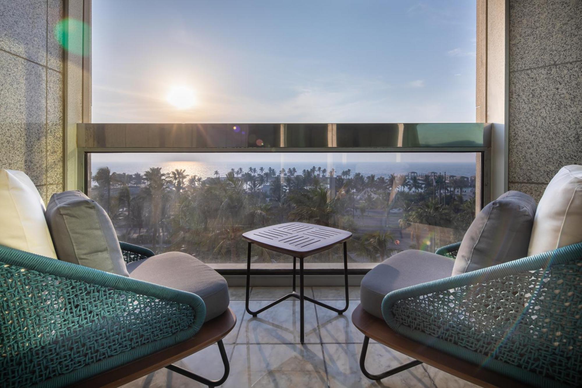 Sheraton Jeddah Hotel - Saudi Brothers Commercial Company Branch Екстер'єр фото View from the balcony of a suite